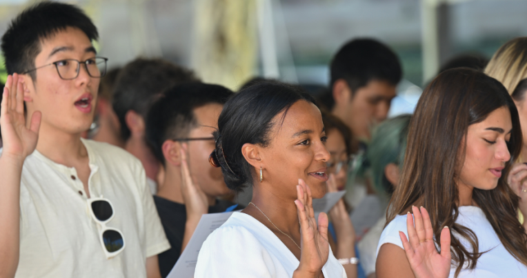 Students from the UCLA Law class of 2029 taking the Oath of Professionalism